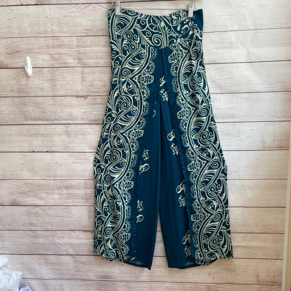 NEW WITH TAGS KATHMANDU IMPORTS WIDE SPLIT LEG PANTS